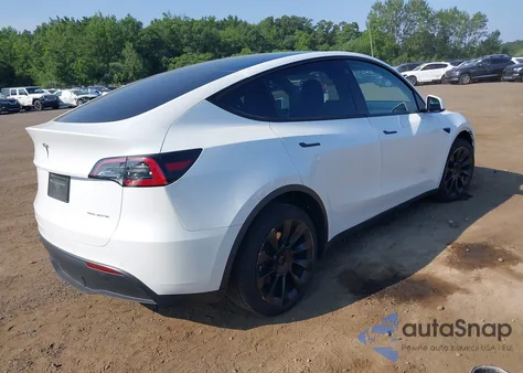2022 Tesla Model Y Long Range Dual Motor All-Wheel Drive from USA, damaged, VIN 7SAYGDEE6NA018327